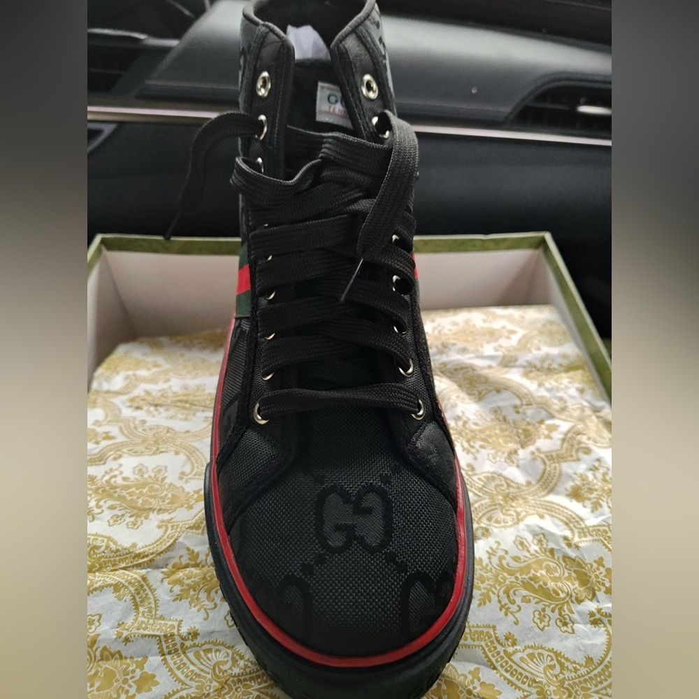 Gucci shoes
